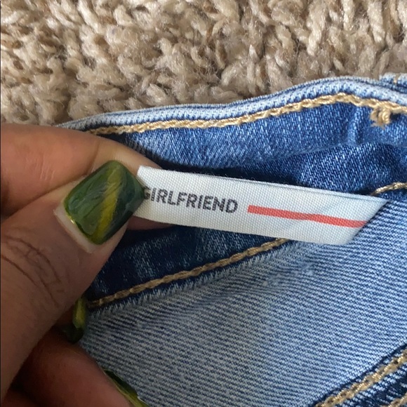 Distressed girlfriend jeans - Picture 5 of 6